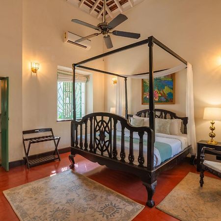 Stayvista At Amalia By Tellado With Pool, Wifi Assagao Dış mekan fotoğraf